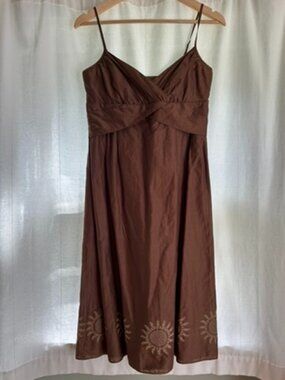 Ann Taylor Loft Brown Dress with Tan Stitched Suns around Hem